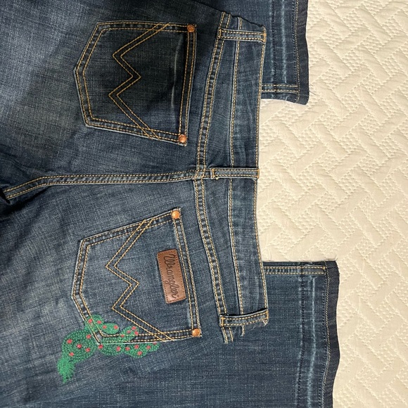 Wrangler Bootcut - Picture 3 of 3